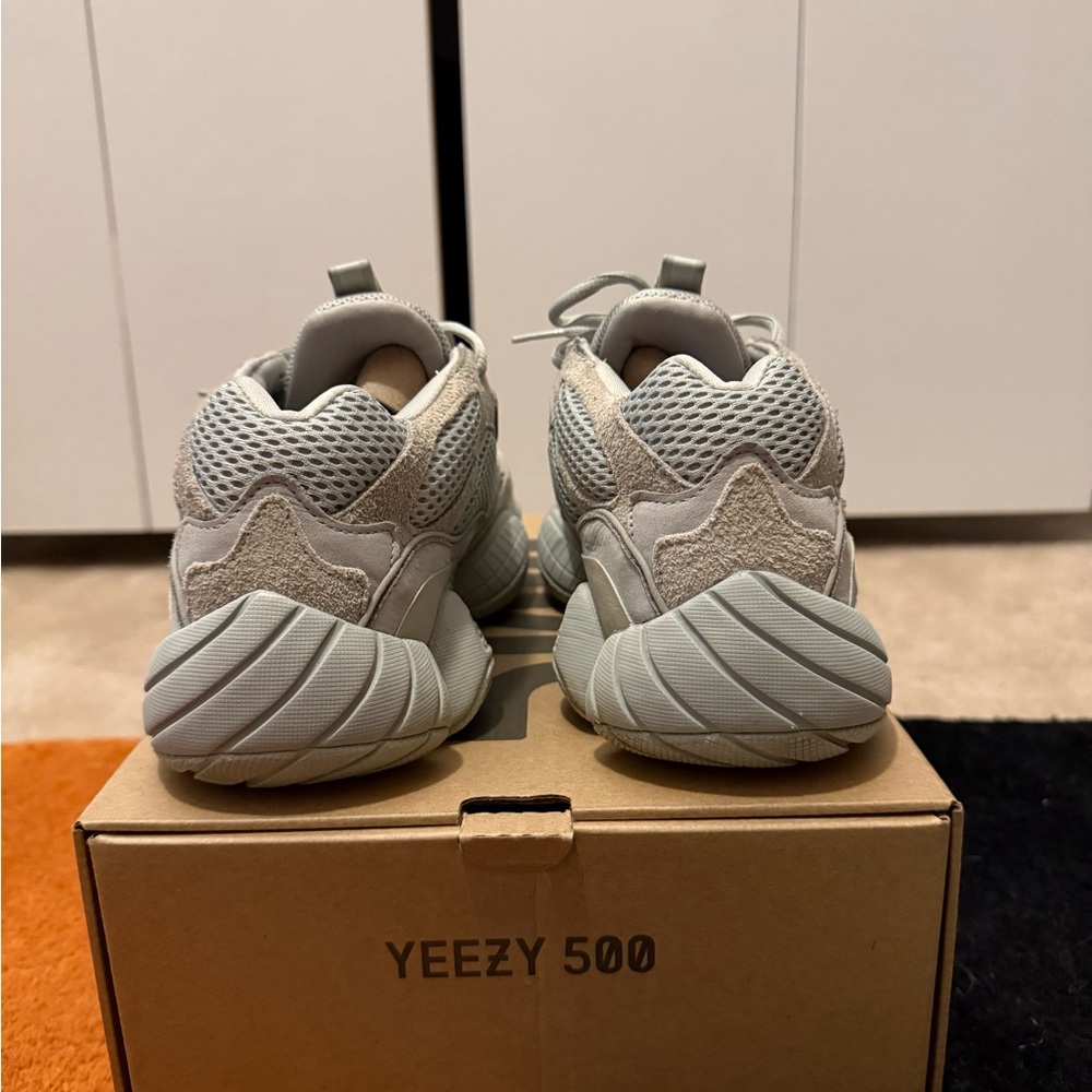 Adidas Yeezy 500 Salt - Picture 3 of 7